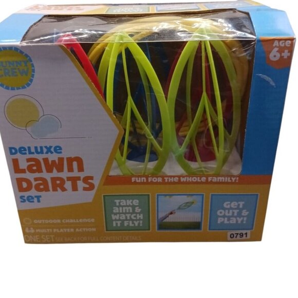 Sunny Crew Deluxe Lawn Darts Set With 6 Darts & 2 Landing Circles For Ages 6+ - Picture 3 of 5